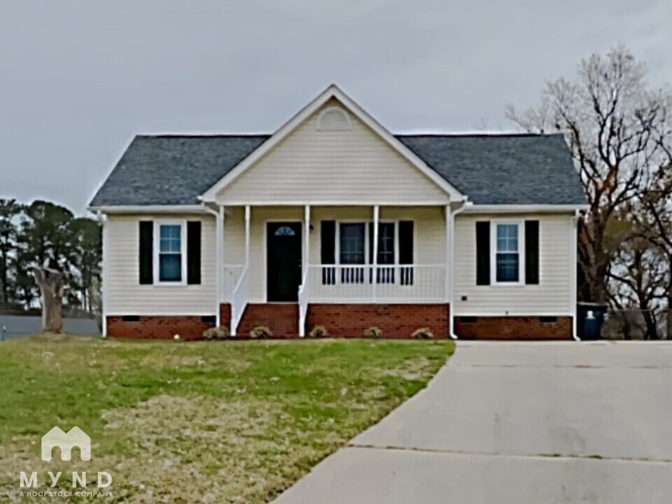 508 Yellow Berry Run in Wendell, NC - Foto de edificio