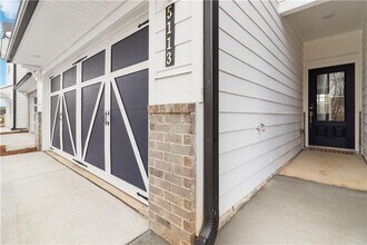 5113 Sidney Sq Dr in Flowery Branch, GA - Building Photo - Building Photo