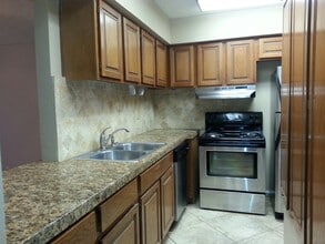 2725 Santa Fe St in Corpus Christi, TX - Building Photo - Building Photo