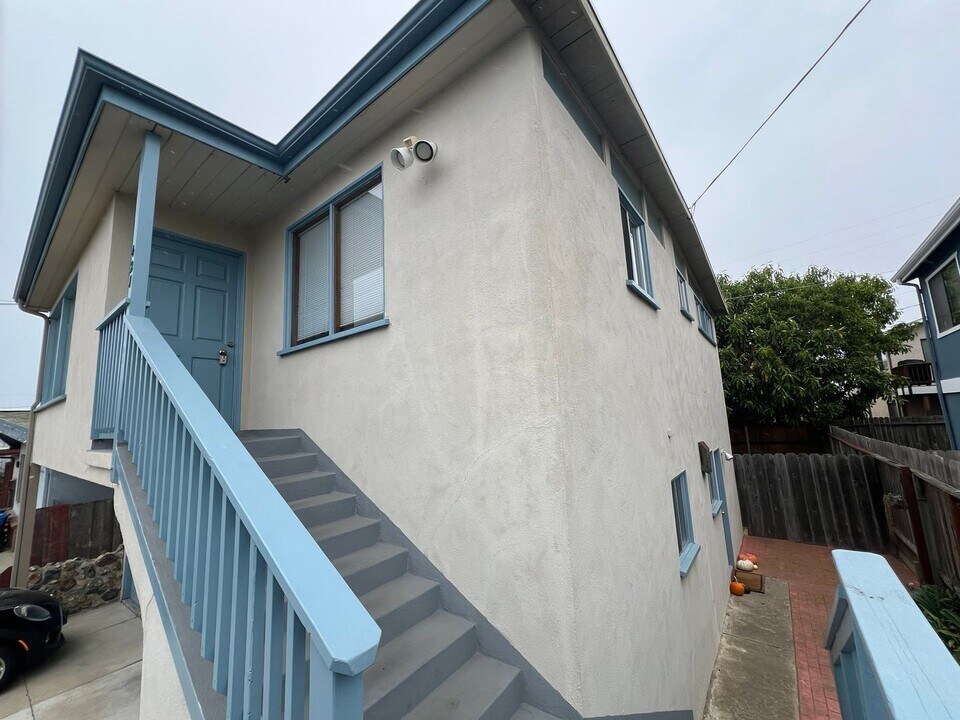 421-423 La Jolla St in Morro Bay, CA - Building Photo