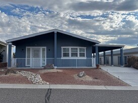 2558 Mountain Crest in Bullhead City, AZ - Building Photo