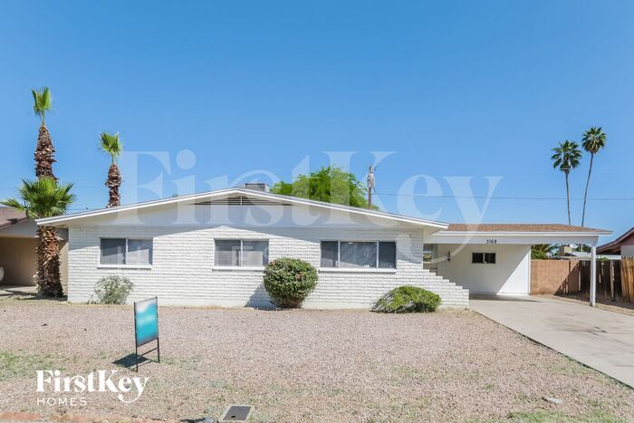 3168 W Altadena Ave in Phoenix, AZ - Foto de edificio