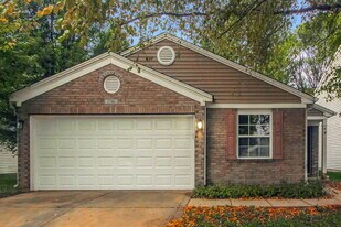 1740 Feather Reed Ln in Greenwood, IN - Building Photo