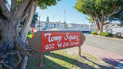 600 W 3rd St in Santa Ana, CA - Foto de edificio - Building Photo