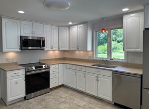 6 Conestoga Rd in Lexington, MA - Foto de edificio - Building Photo