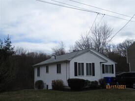 42 Lockwood St, Unit 42 Lockwood Street in West Warwick, RI - Building Photo