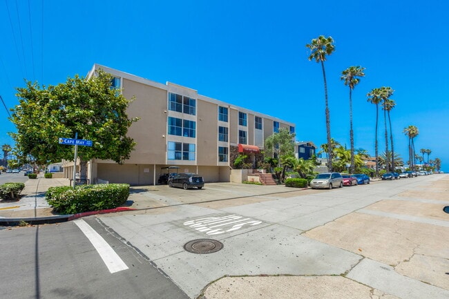 5015 Cape May Ave, Unit Unit 304 in San Diego, CA - Foto de edificio - Building Photo