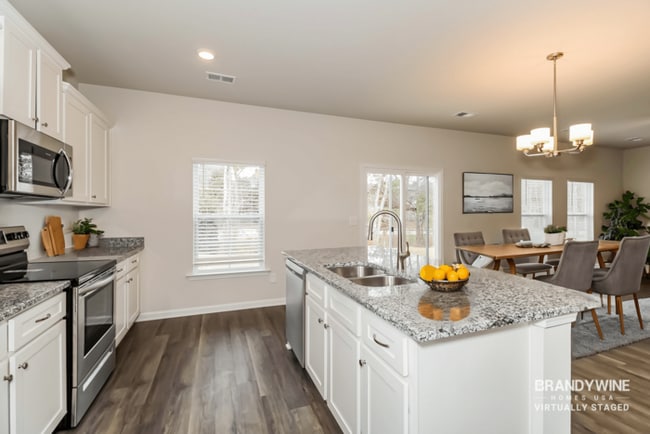 589 Glenmanor Dr in Irmo, SC - Building Photo - Building Photo