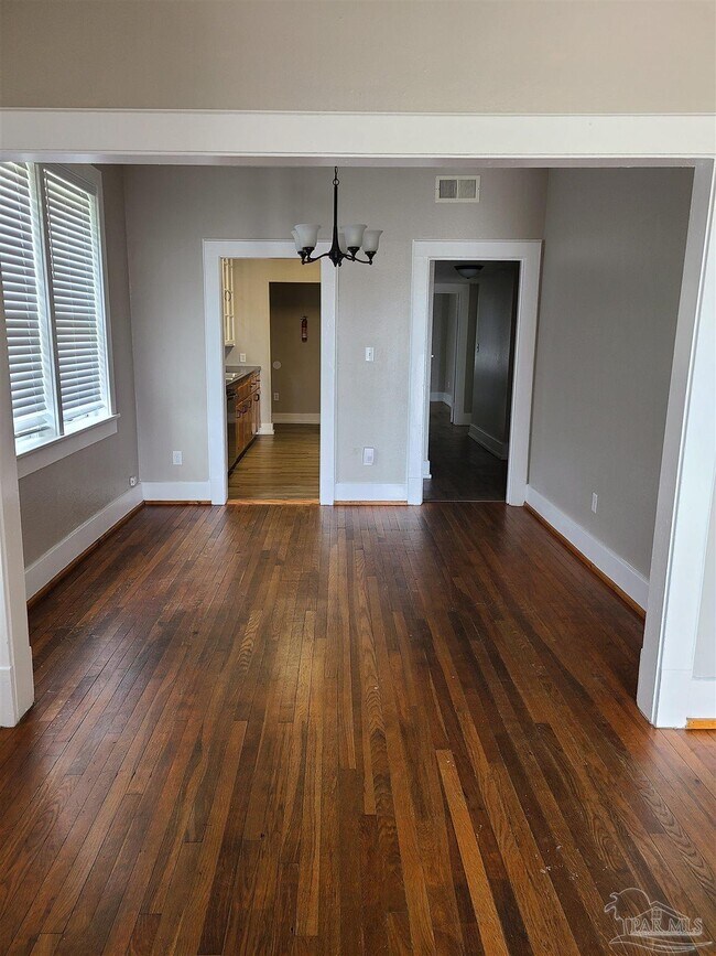 114 W La Rua St in Pensacola, FL - Building Photo - Building Photo