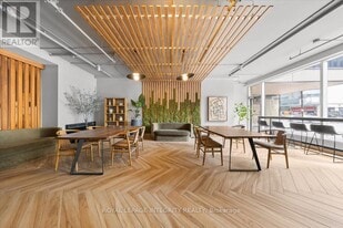 161 Laurier Ave W in Ottawa, ON - Building Photo