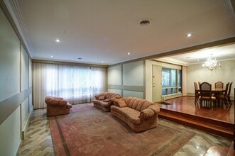 16 Carousel Ct in Toronto, ON - Building Photo - Building Photo