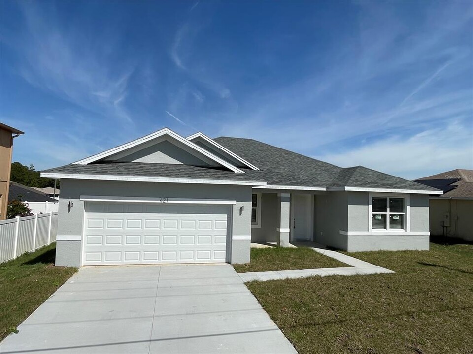 421 Athabasca Ct in Kissimmee, FL - Building Photo