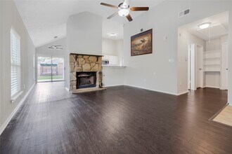 12223 White River Dr in Tomball, TX - Building Photo - Building Photo