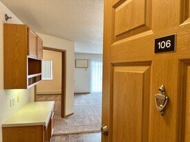 4431 Calico Dr S in Fargo, ND - Building Photo