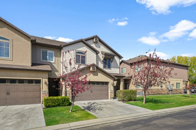 1780 W 850 S in Orem, UT - Foto de edificio - Building Photo