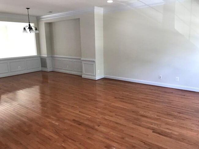 43573 White Cap Terrace in Chantilly, VA - Building Photo - Building Photo