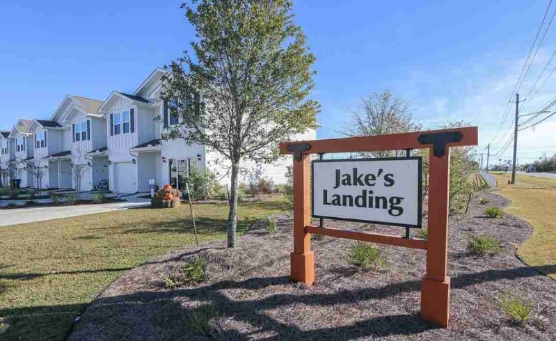 1755 Jakes Dr in Lynn Haven, FL - Building Photo