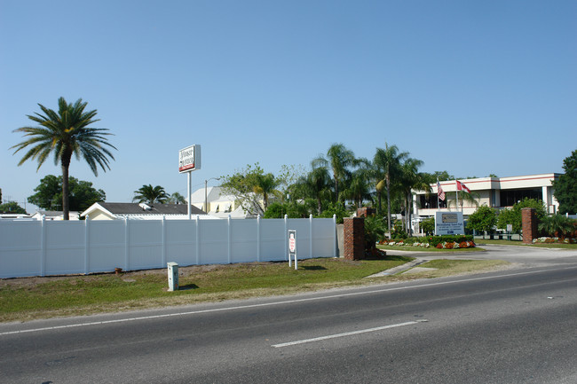 8500 Ulmerton Rd in Largo, FL - Building Photo - Building Photo