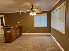 304 Livoti Ave in Roseville, CA - Building Photo - Building Photo