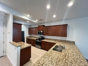 845 Garnet Way in Fernley, NV - Building Photo - Building Photo
