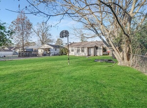 4212 Elizabeth St in Texarkana, TX - Building Photo - Building Photo