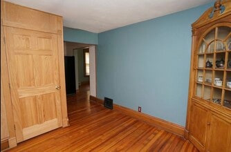 1005 C St in Rockford, IL - Building Photo - Building Photo