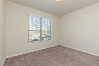 10 Log House Ct in Tomball, TX - Building Photo - Building Photo