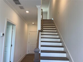 6605 Beacon Dr in Sandy Springs, GA - Building Photo - Building Photo