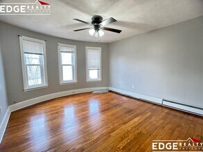 61 Clinton St, Unit 1 in Everett, MA - Building Photo - Building Photo