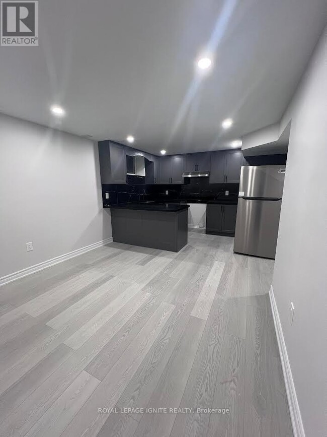 2494 Kentucky Derby Way in Oshawa, ON - Building Photo - Building Photo