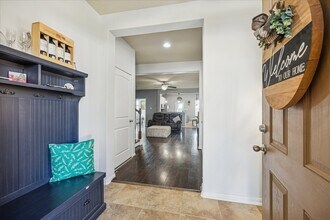 8103 Heartbrook Field Ln in Cypress, TX - Foto de edificio - Building Photo