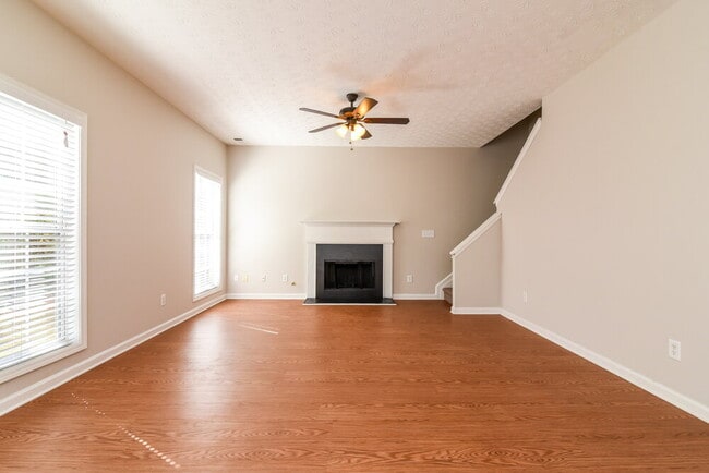 425 Clairidge Ln SW in Lawrenceville, GA - Building Photo - Building Photo