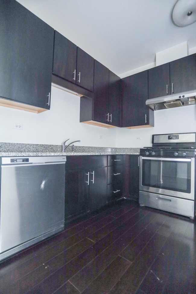 6355 N Wayne Ave in Chicago, IL - Building Photo - Building Photo