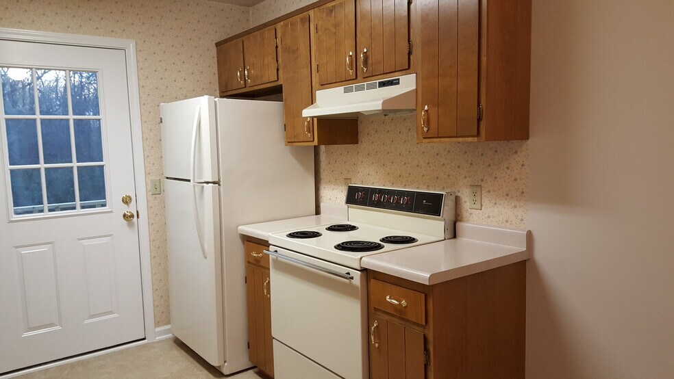 Charleston Plantation Apartments Crossville, TN