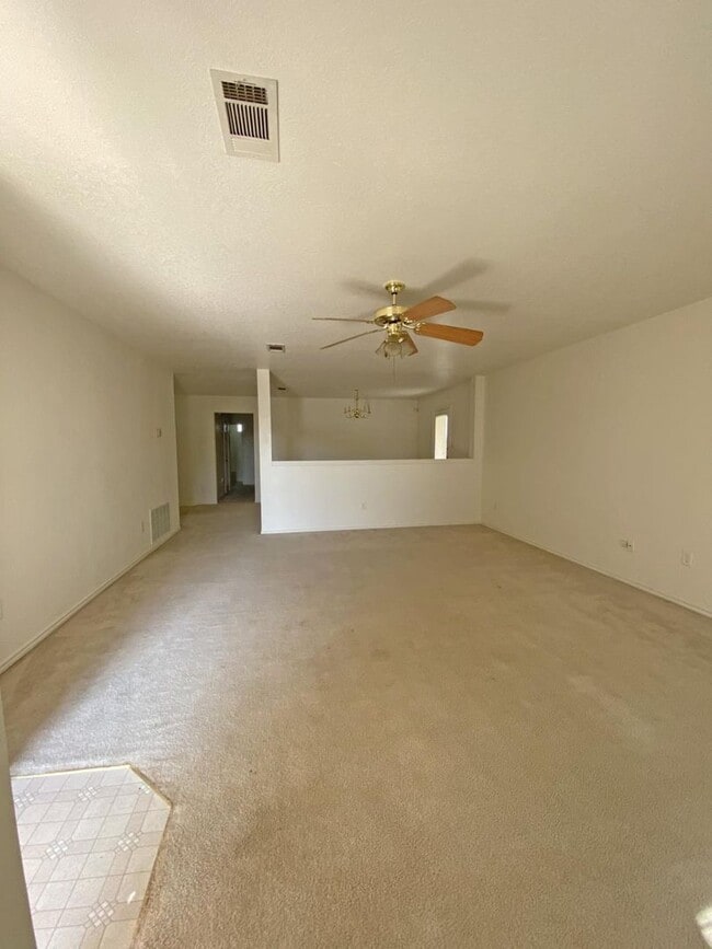 3012 Viewcrest Dr in Killeen, TX - Building Photo - Building Photo