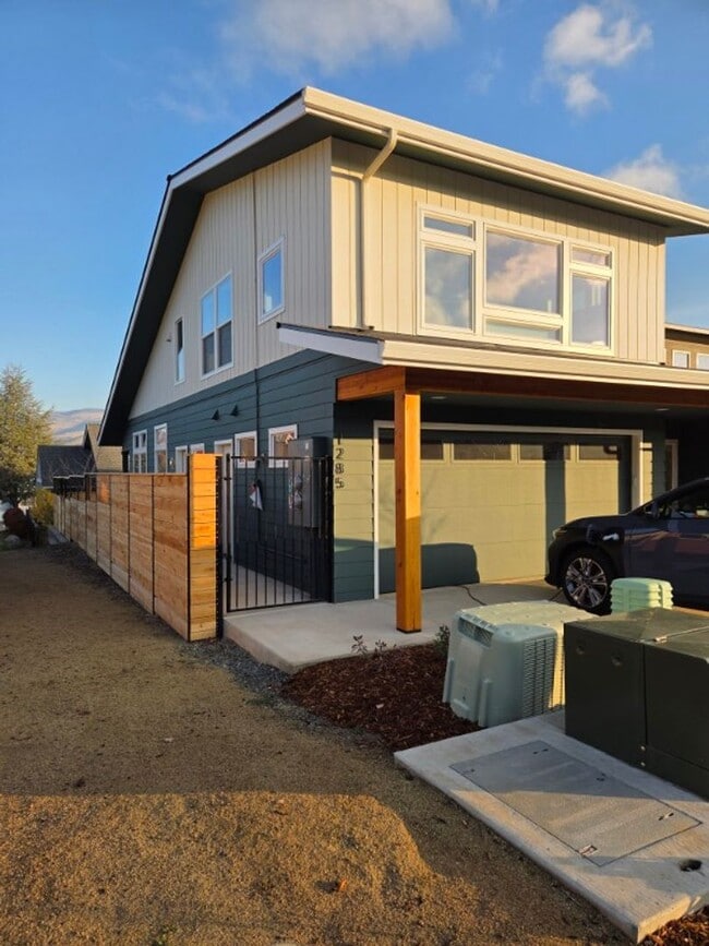 property at 1285 Hagen Wy