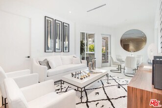 1030 Kings Rd in West Hollywood, CA - Building Photo - Building Photo