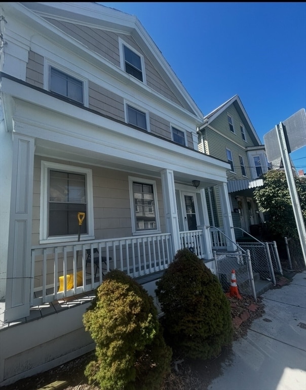 property at 4 St Mary Rd