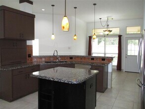 3806 Hillbrook Dr in Pearland, TX - Building Photo - Building Photo