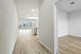 2810 Grand Lookout Ln in Arlington, TX - Building Photo - Building Photo