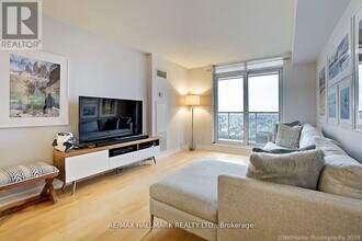 18 Kenaston Gardens in Toronto, ON - Building Photo - Building Photo