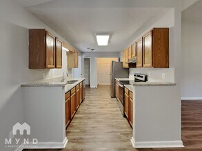 5995 Homestead Cir in Rex, GA - Building Photo - Building Photo