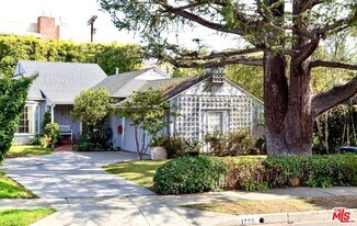 1228 Peck Dr in Los Angeles, CA - Building Photo