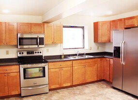 1056 North Ave in Burlington, VT - Building Photo