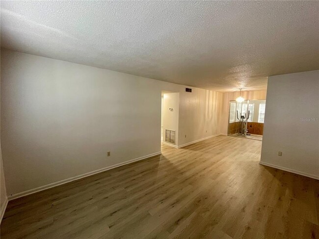 4507 9th St W in Bradenton, FL - Building Photo - Building Photo