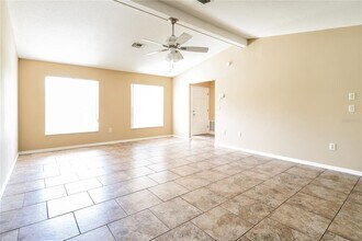 13505 Whitby Rd in Hudson, FL - Building Photo - Building Photo
