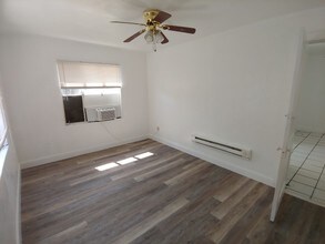 801 Grove St N-Unit -7 in St. Petersburg, FL - Building Photo - Building Photo