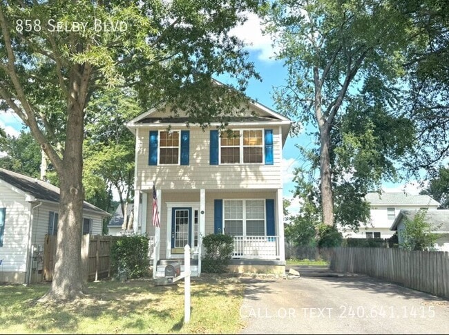 property at 858 Selby Blvd