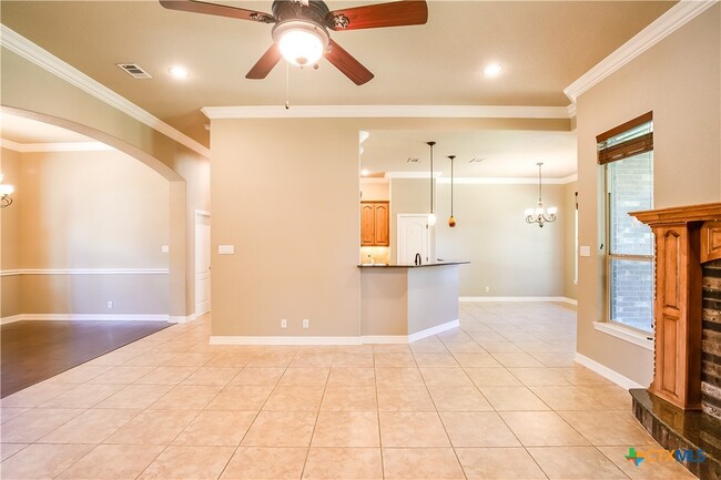 property at 2527 Leatherwood Dr