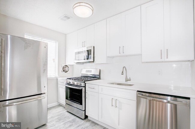 1920 Naylor Rd SE in Washington, DC - Building Photo - Building Photo